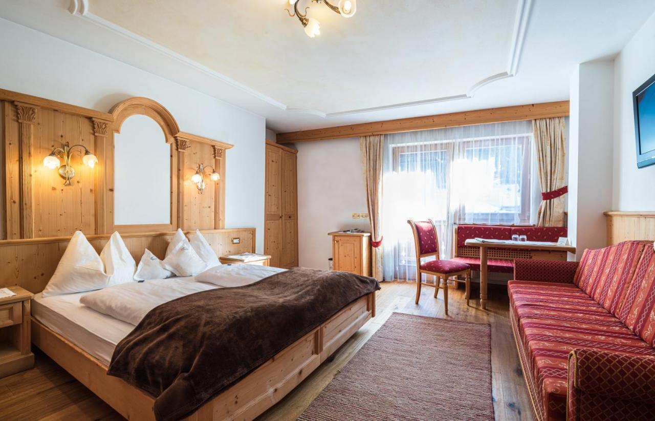 Garni Hotel Rosengarten B&B Σέλβα ντι Βαλ Γκαρντένα Εξωτερικό φωτογραφία