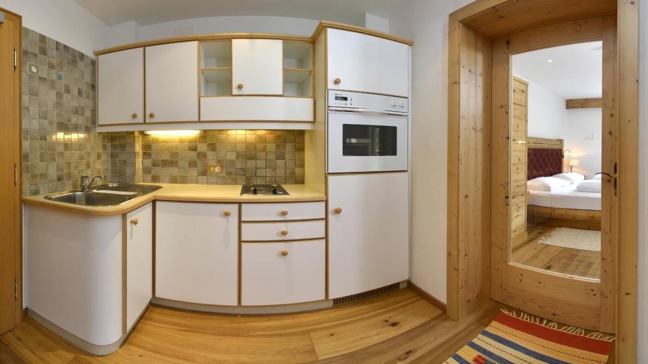 Garni Hotel Rosengarten B&B Σέλβα ντι Βαλ Γκαρντένα Εξωτερικό φωτογραφία