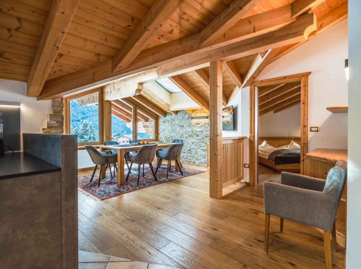 Garni Hotel Rosengarten B&B Σέλβα ντι Βαλ Γκαρντένα Εξωτερικό φωτογραφία