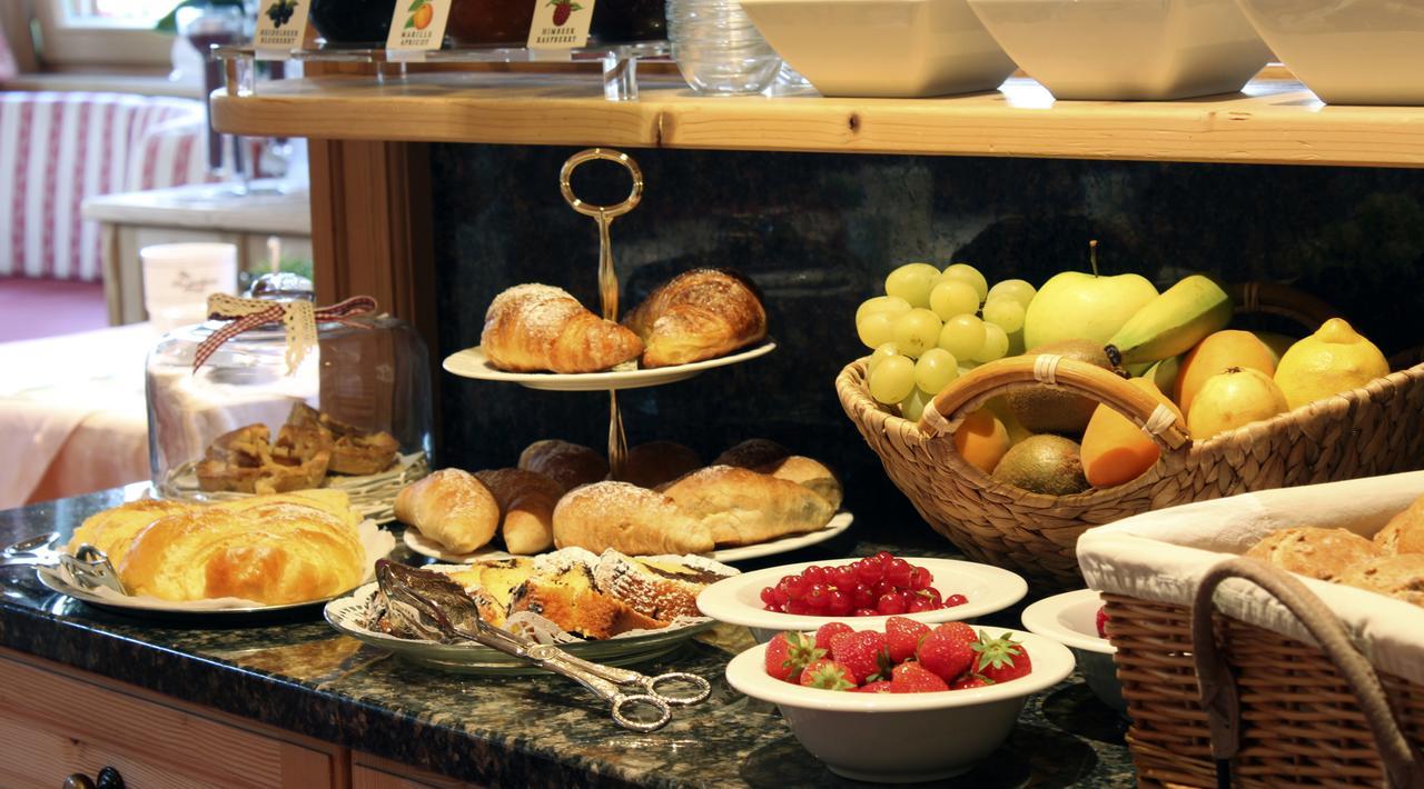 Garni Hotel Rosengarten B&B Σέλβα ντι Βαλ Γκαρντένα Εξωτερικό φωτογραφία